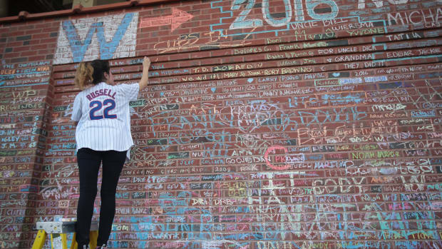 cubs-world-series-messages-wall-removed.jpg