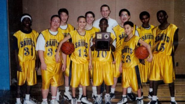 Even as an 8th Grader, Steph Curry Owned the Court