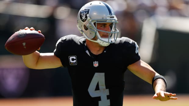 derek-carr-raiders-fantasy-football.jpg