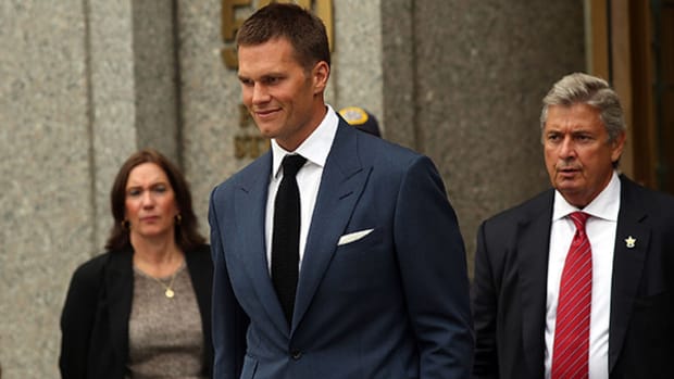 Deflategate Update: Judge Overturns Brady Suspension, Clearing QB to Play
