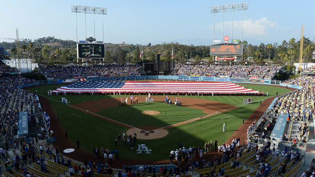 dodgers-vin-scully-star-spangled-banner-story-video.jpg