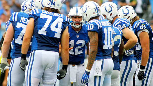 andrew-luck-contract-colts-nfl-quarterback-salaries.jpg