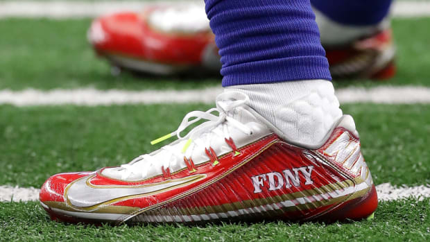 nfl-custom-cleats.jpg