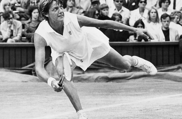 Top 10 Wimbledon Moments - 1 - Court Outlasts King