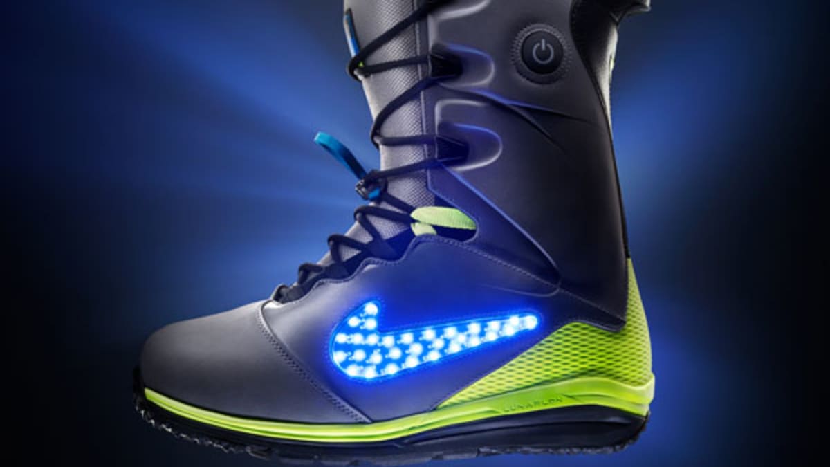 Nike's LunarENDOR Lights Up the Halfpipe - SI Kids: Sports News