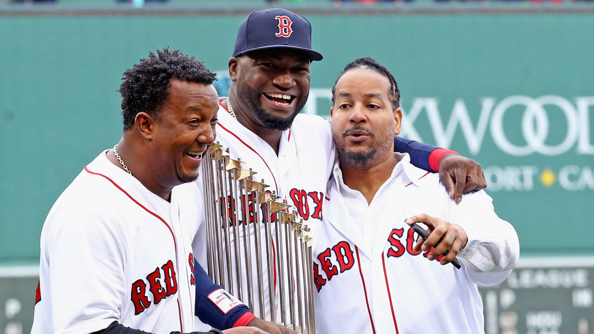 Ortiz deals retirement jersey