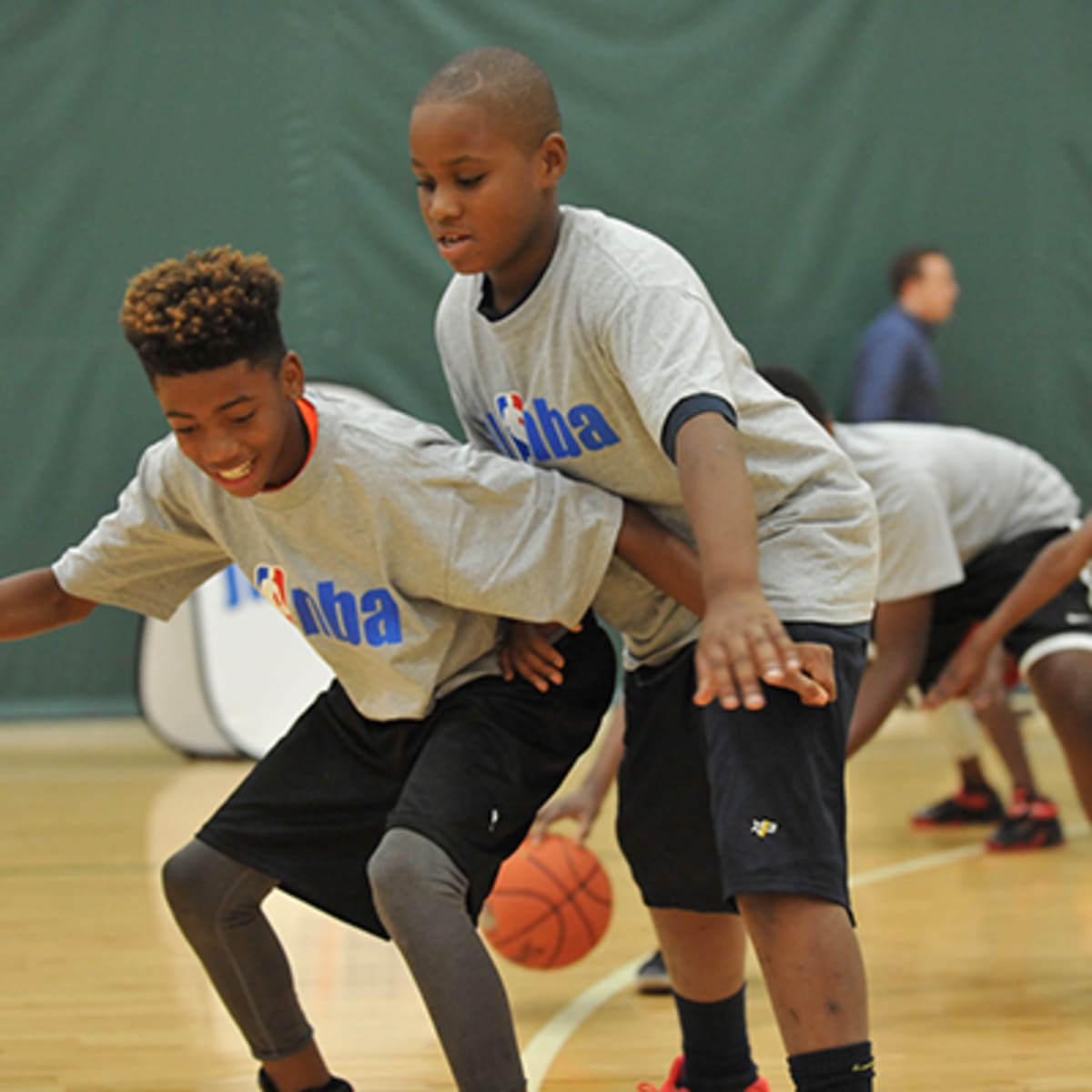 Jr. NBA on X: 🚨Calling all youth athletes !!🚨 The FIRST ever  #JrNBAShowcase presented by @NikeEYB is here! Featuring 40 elite 13- &  14-year-old players from 17 countries around the🌍. Stream on