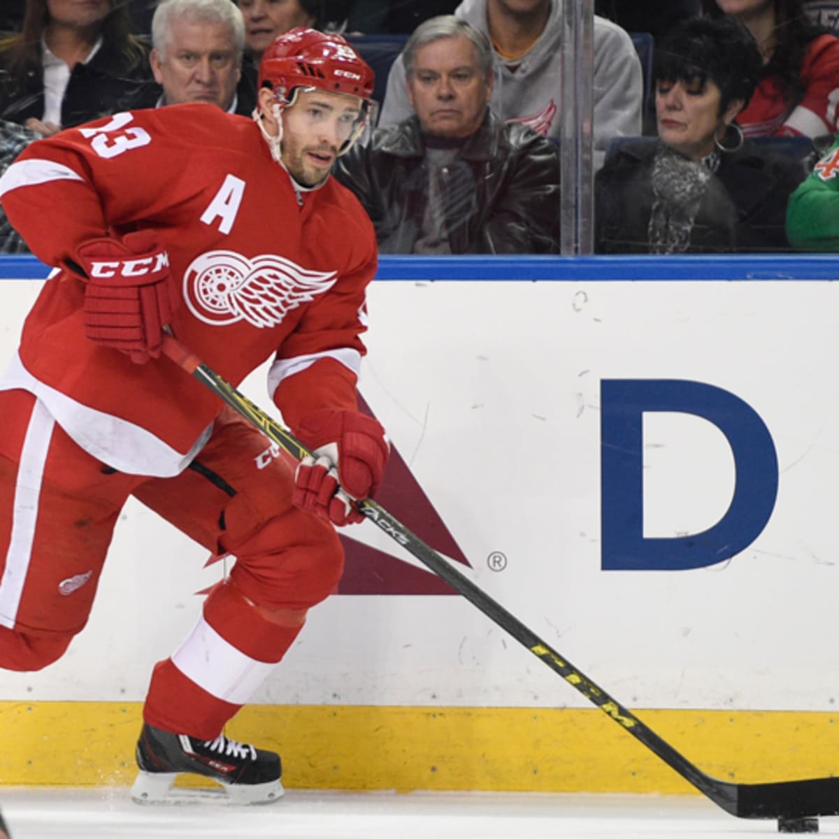 Pavel Datsyuk: Red Wings forward could leave Detroit for Russia - SI Kids:  Sports News for Kids, Kids Games and More