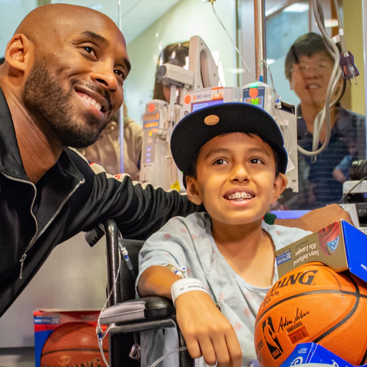 Kobe bryant cheap kids basketball