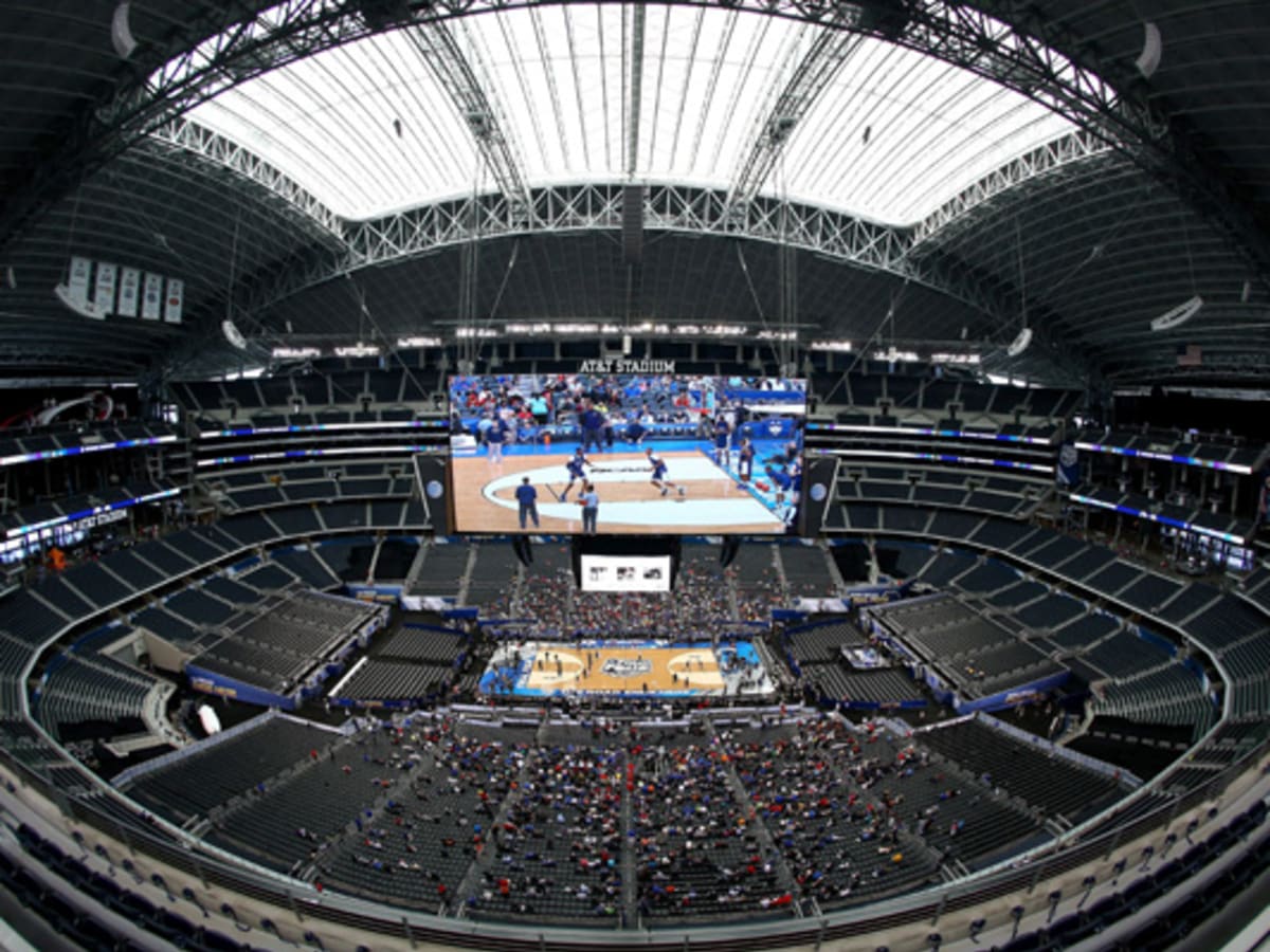 14 Final Four Day 2 How Would You Use A Giant Jumbotron Si Kids Sports News For Kids Kids Games And More 14 Final Four Day 2 How Would You Use A Giant Jumbotron Si Kids Sports News For Kids Kids Games And More