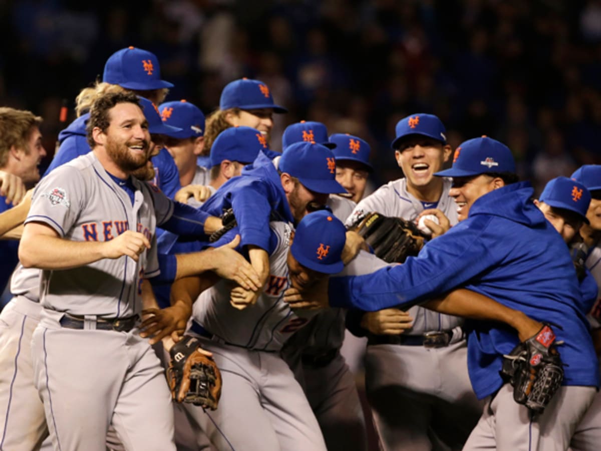 Daniel Murphy makes history as Mets sweep Cubs to reach World Series, New  York Mets