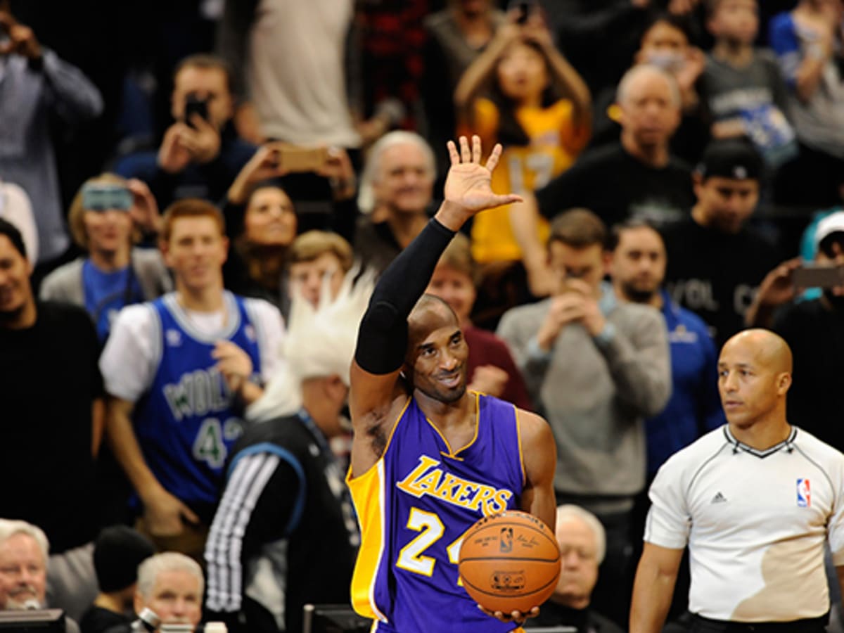 Kobe bryant sale passes michael jordan