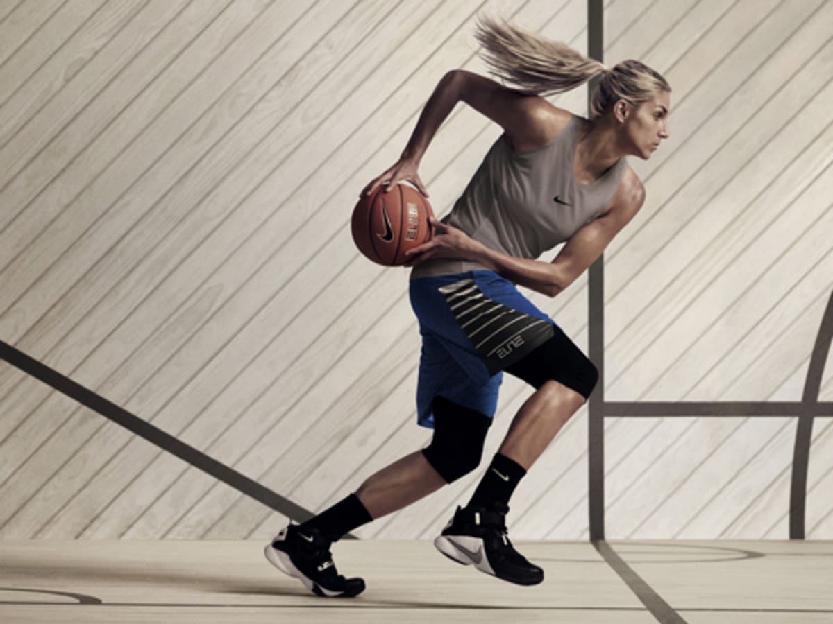 Nike deals basketball womens