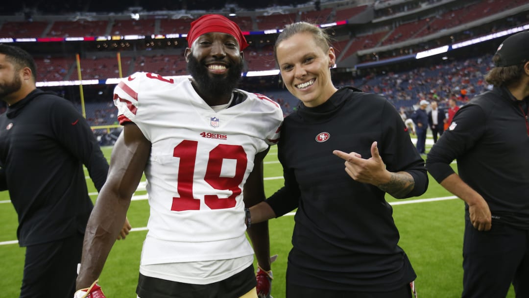 These Trailblazers Prove Football's a Women's Game Too