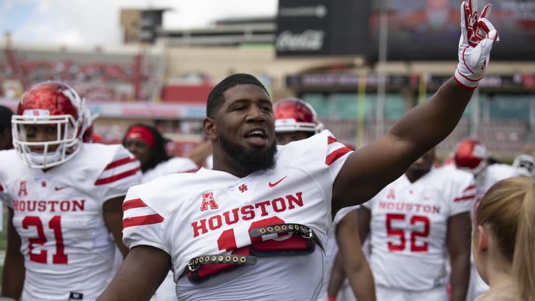 Houston Defensive Tackle Ed Oliver is Living Up to the Hype