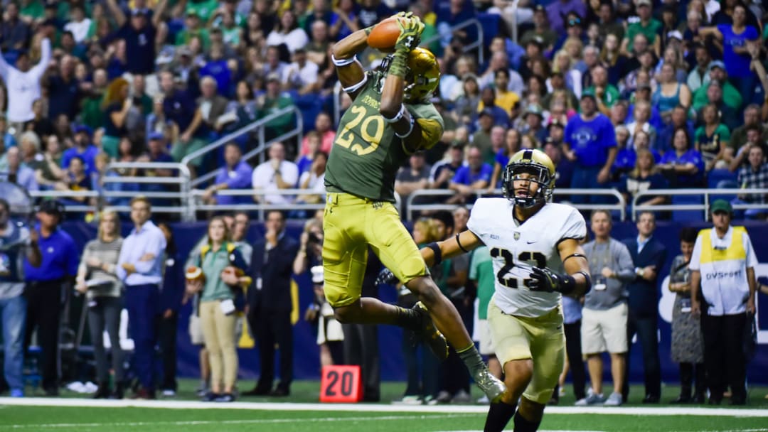Notre Dame Beats Army in Shamrock Series