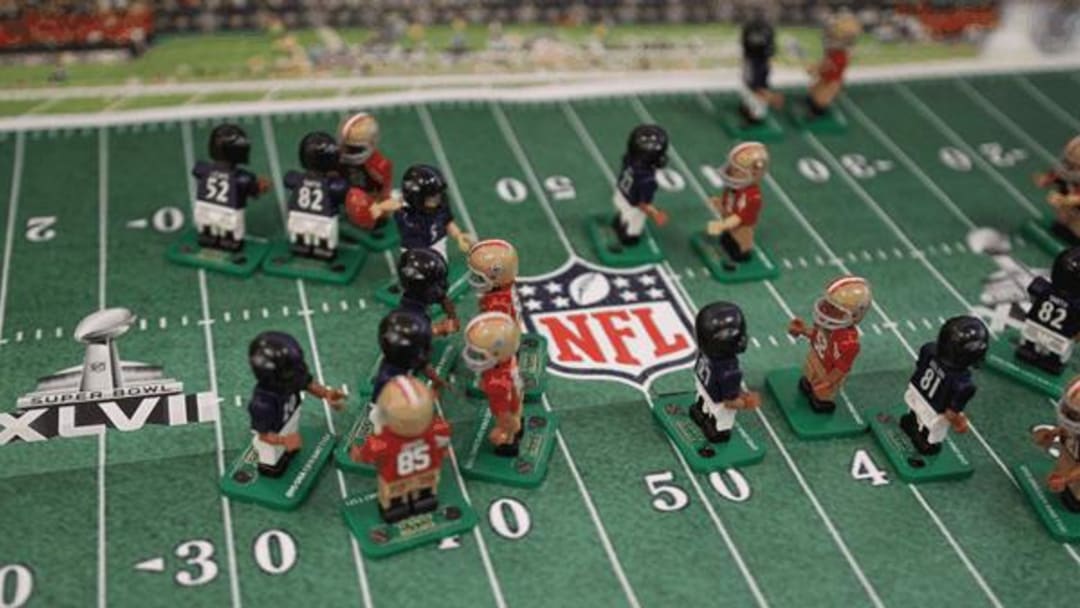 Watch Super Bowl XLVII's best play with Lego-like OYO minifigures