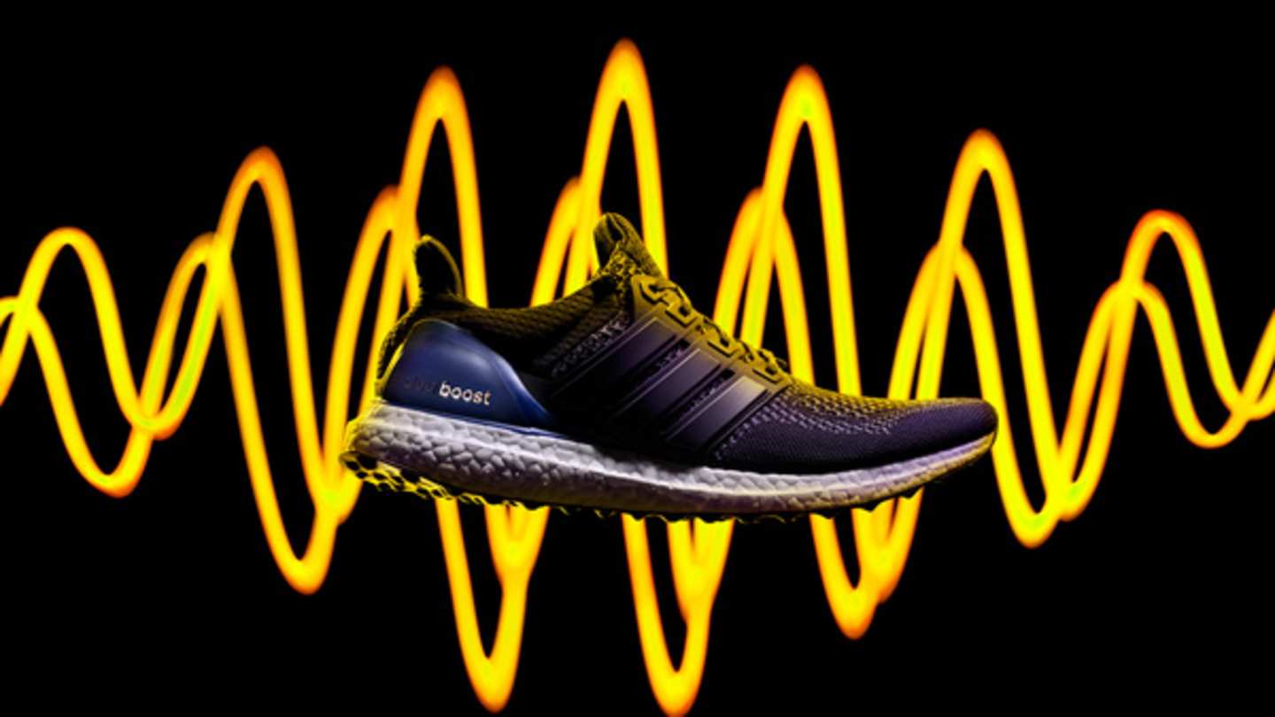 Adidas ultra boost logo 2025