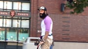 Giants' Brian Wilson travels to games in the most Brian Wilson-like way