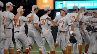 Texas Advances To NCAA Baseball Super Regional
