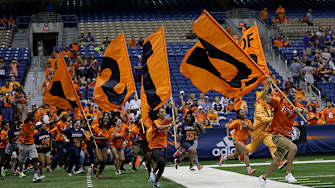 Despite Losing Record, UT-San Antonio Roadrunners Continue to Make Strides