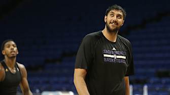 Sim Bhullar Becomes First NBA Player of Indian Descent