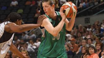 WNBA Great Katie Smith Announces Retirement