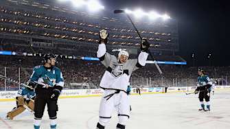 Outdoor Hockey Comes to Northern California