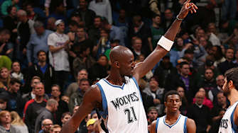 Kevin Garnett Re-energizes Timberwolves Fans With His Return