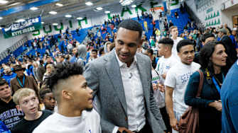 NBA Star Grant Hill's High School Retires Jersey
