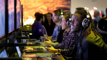 Chiefs Star Jamaal Charles is a Gamer On and Off the Field