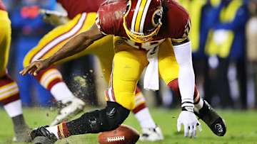 The knee of RGIII leads to awesomely bad poetry (this headline included)