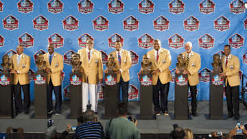 Michael Strahan Leads 2014 Pro Football Hall of Fame Class