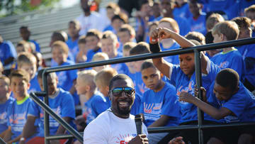 Greg Jennings Strives to "Be Great" On and Off the Field
