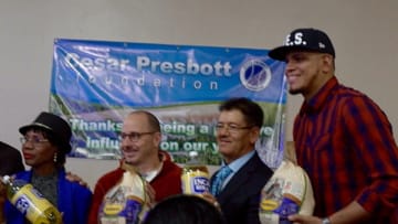 Yankees Celebrate an Early Thanksgiving to Help Neighbors in Need