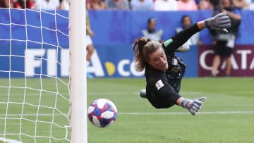 Goalkeeper Alyssa Naeher Dishes on USWNT's Glorious Summer