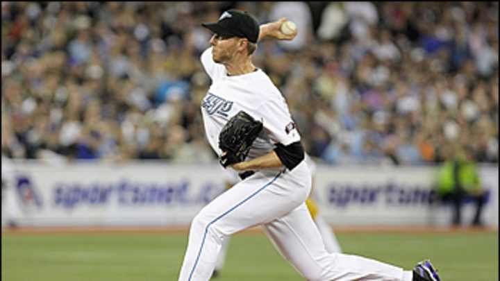 MLB Round-Up: Thieves, Surprises, and More