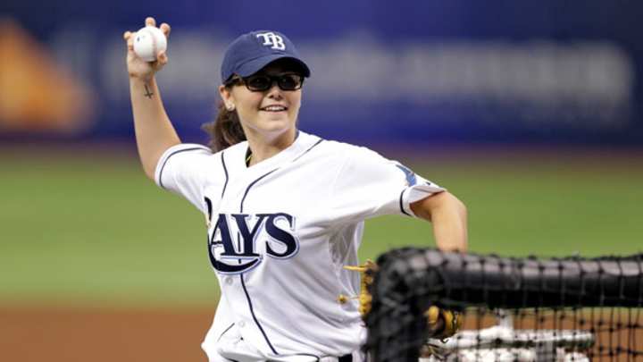 17-Year-Old Knuckleballer Throws Rays Batting Practice 17-Year-Old Knuckleballer Throws Rays Batting Practice