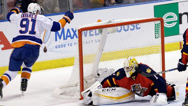 Tavares leads Islanders to victory over Panthers in Game 1