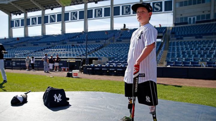 Yankees Sign 10-Year-Old to One-Day Contract Yankees Sign 10-Year-Old to One-Day Contract