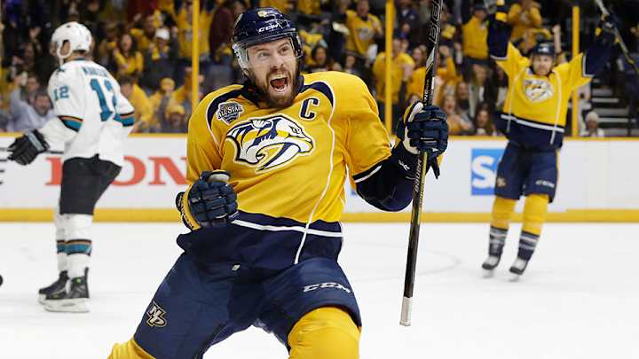 Predators roll past Sharks in Game 3, cut series deficit