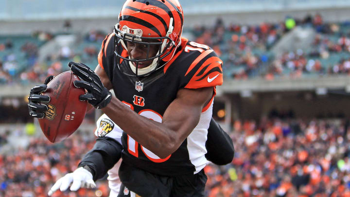 2016 Fantasy Football Primer: Wide Receivers 2016 Fantasy Football Primer: Wide Receivers