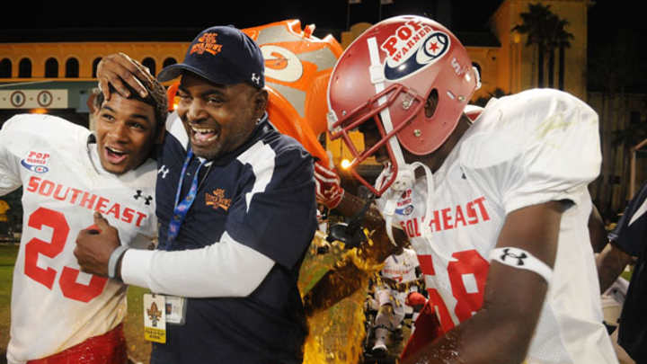 Pop Warner Gets a Super Bowl, Too Pop Warner Gets a Super Bowl, Too