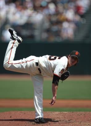 Little kids aren't quite sure what to make of Tim Lincecum - NBC Sports