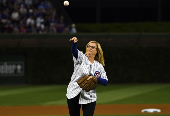 2016-0919-Bonnie-Hunt-first-pitch.jpg