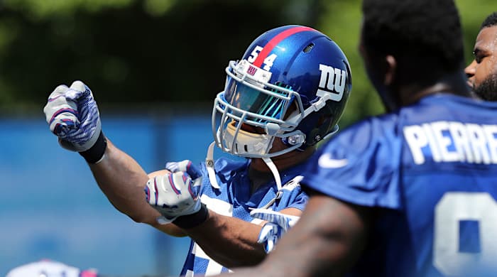 Vernon’s contract guarantees him $40 million, part of a major offseason outlay by the Giants to rebuild their defense.