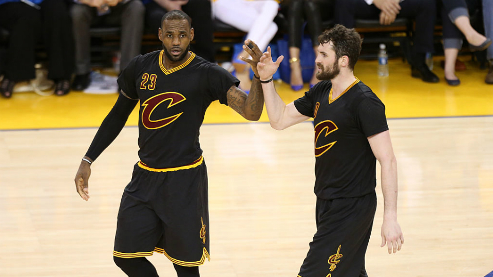 Cavs to hand out black T-shirts for NBA Finals Game 6 Thursday