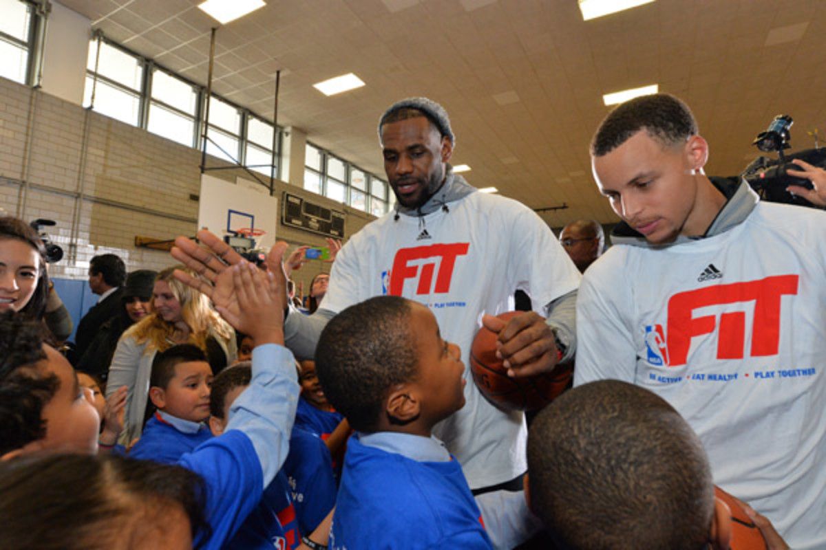 LeBron James and Stephen Curry Get Fit With NYC Students