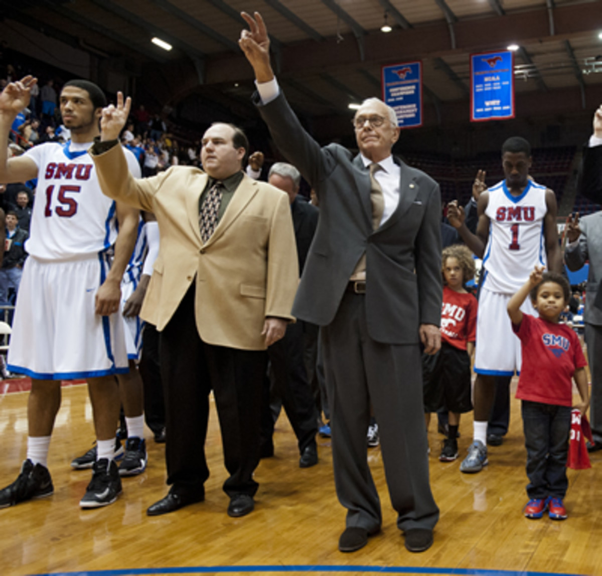 Coach Larry Brown Turns Around Another Program SI Kids Sports News