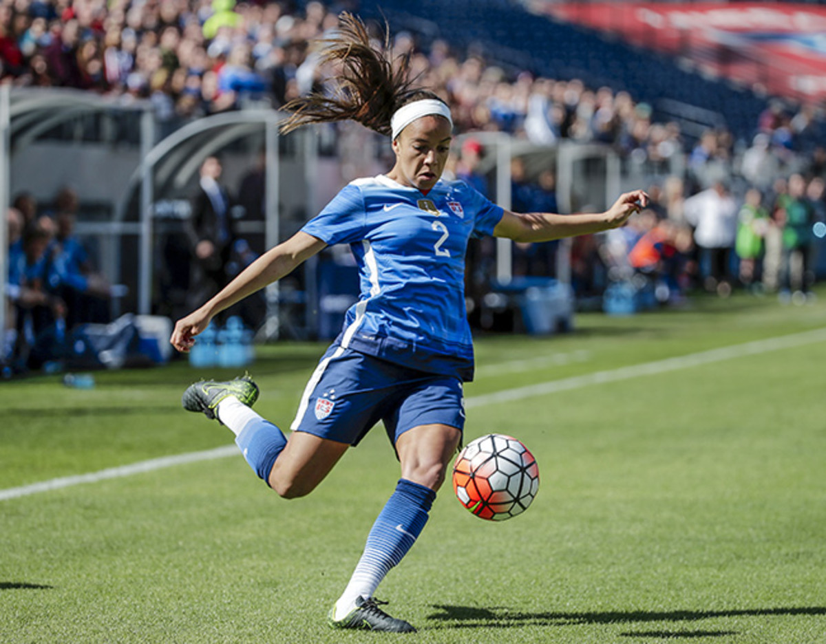 mallory-pugh-summer-of-soccer-article.jpg